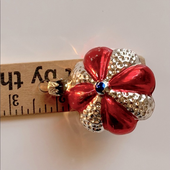 Two Vintage Mercury Glass Ornaments from Columbia- Santa Head & Poinsettia - Picture 9 of 12